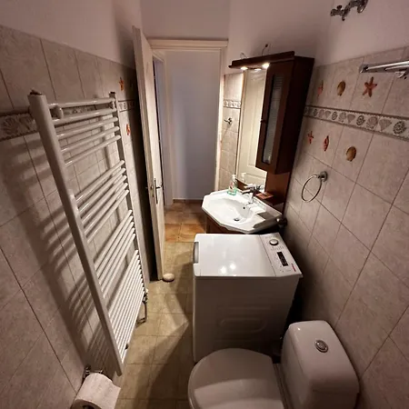Aliki House . Ideal For 4 Guests