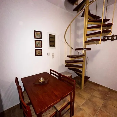 Aliki House . Ideal For 4 Guests
